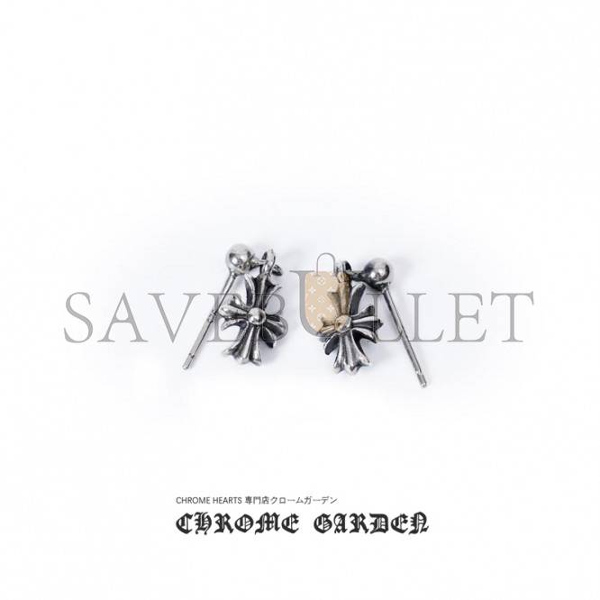 Ch*0me He**ts tiny e ch plus drop earrings